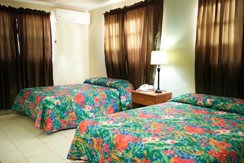 Coconut Inn Palm Beach Ngoại thất bức ảnh