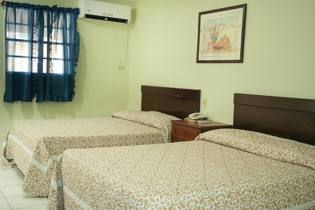 Coconut Inn Palm Beach Ngoại thất bức ảnh